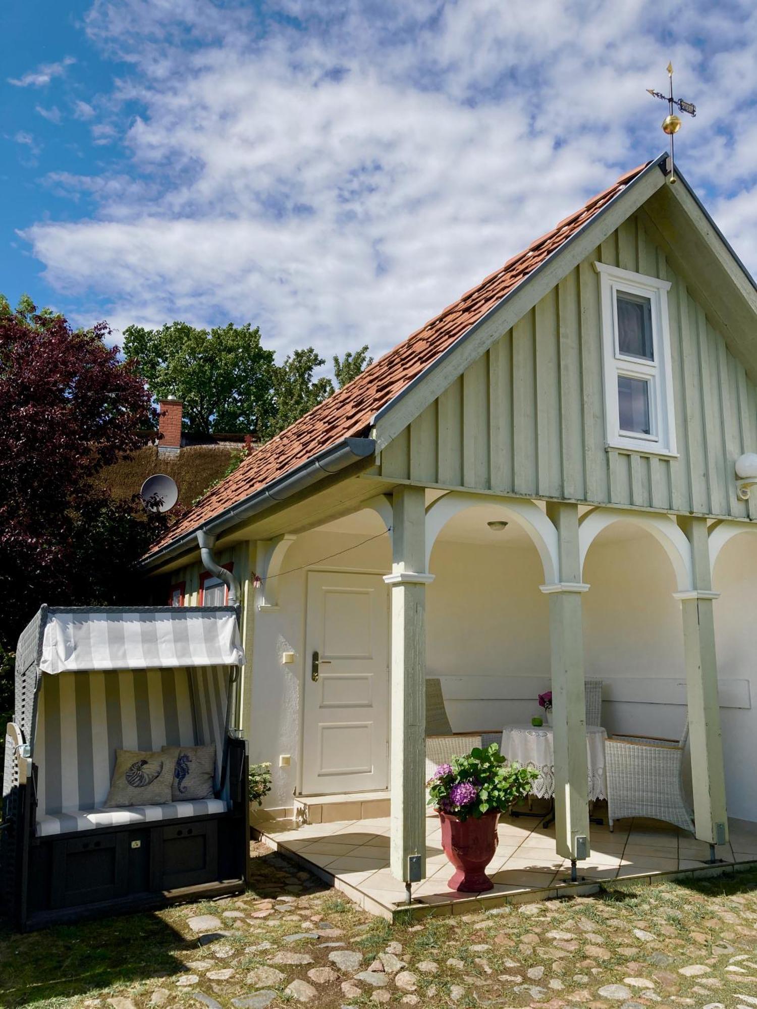 Kleines Haus Am Hafen - Ruhig Und Grün Am Ortsrand Prerow