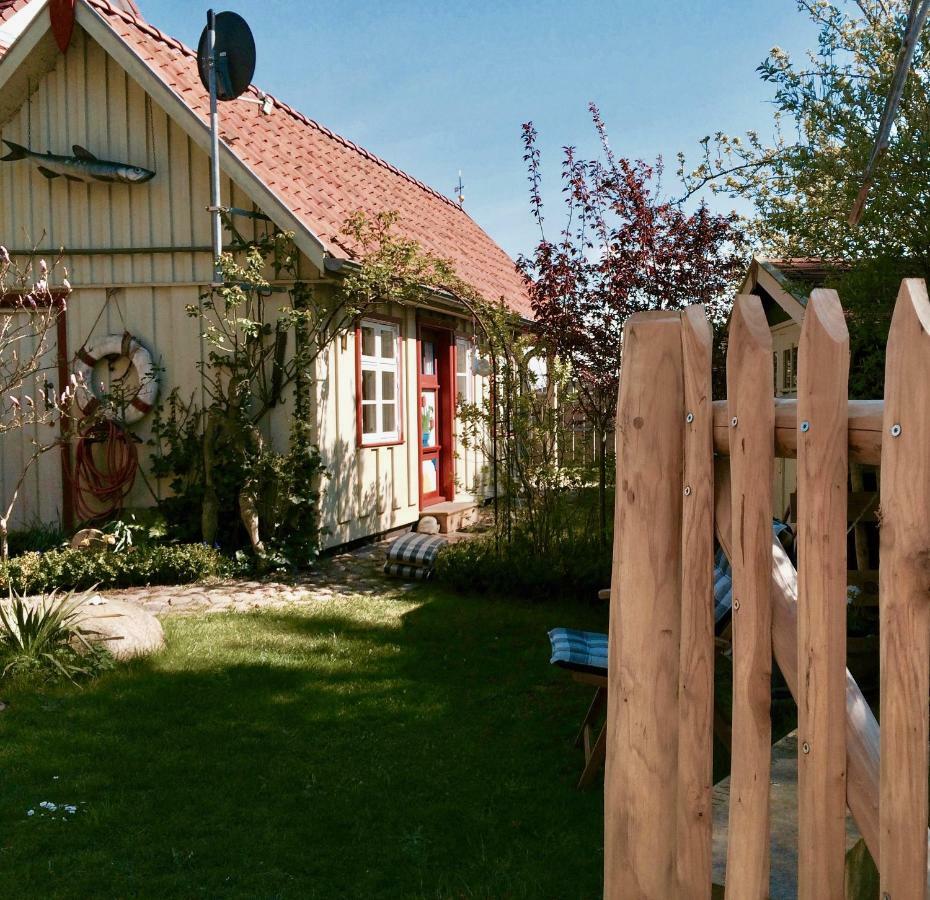 Kleines Haus Am Hafen - Ruhig Und Grün Am Ortsrand * Prerow