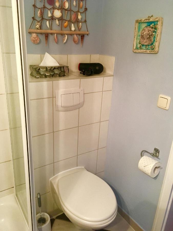 Ferienhaus Kleines Haus Am Hafen - Ruhig Und Grün Am Ortsrand Prerow